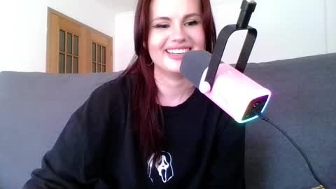 Snapshot of dellacrush_ chatting on 02/28/25, 02:09 dellacrush_ online show from 02/28/25, 02:09