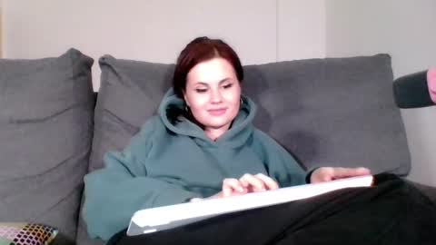 Snapshot of dellacrush_ chatting on 03/10/25, 06:23 dellacrush_ online show from 03/10/25, 06:23