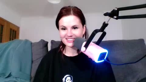 Snapshot of dellacrush_ chatting on 03/10/25, 09:29 dellacrush_ online show from 03/10/25, 09:29