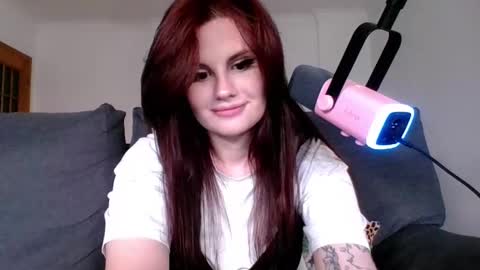 Snapshot of dellacrush_ chatting on 03/11/25, 06:08 dellacrush_ online show from 03/11/25, 06:08