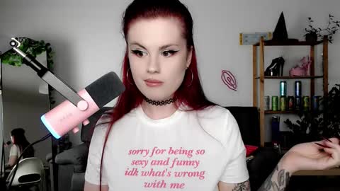 Snapshot of dellacrush_ chatting on 09/23/25, 05:38 dellacrush_ online show from 09/23/25, 05:38