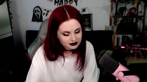 Snapshot of dellacrush_ chatting on 11/01/25, 03:03 dellacrush_ online show from 11/01/25, 03:03