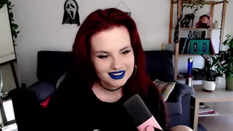 Snapshot of dellacrush_ chatting on 11/11/25, 09:09 dellacrush_ online show from 11/11/25, 09:09