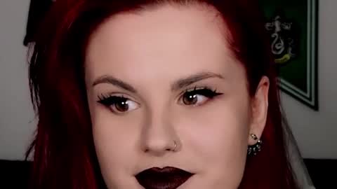 Snapshot of dellacrush_ chatting on 11/13/25, 06:29 dellacrush_ online show from 11/13/25, 06:29