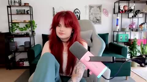 Snapshot of dellacrush_ chatting on 05/15/26, 10:00 dellacrush_ online show from 05/15/26, 10:00