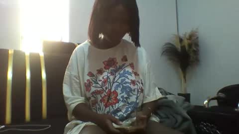 dellarine517299 online show from 01/09/26, 07:33