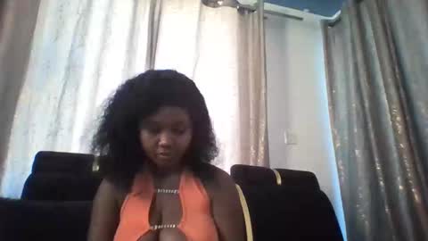 dellarine517299 online show from 01/15/26, 09:03