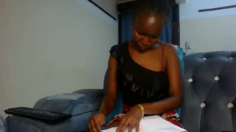 Ginger online show from 11/08/25, 01:55