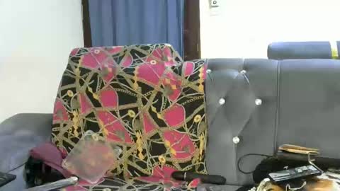 Ginger online show from 11/16/25, 01:49