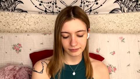 Sia online show from 02/12/26, 12:33