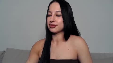 Snapshot of delly_love chatting on 09/08/25, 09:14 delly_love online show from 09/08/25, 09:14