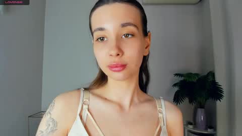 Snapshot of deloresschiller chatting on 04/02/26, 01:31 Eliza online show from 04/02/26, 01:31