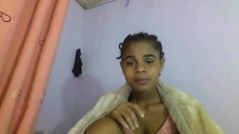 delphine online show from 04/02/26, 04:21