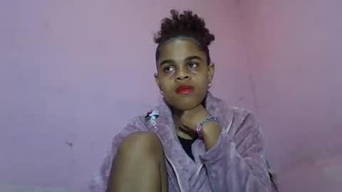 delphine online show from 05/28/26, 03:59
