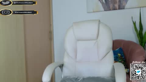 Snapshot of delsee_ chatting on 01/06/26, 11:51 Delsee online show from 01/06/26, 11:51