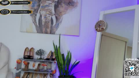 Snapshot of delsee_ chatting on 02/05/26, 08:24 Delsee online show from 02/05/26, 08:24