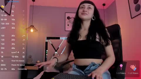 Demetra online show from 02/13/26, 04:52