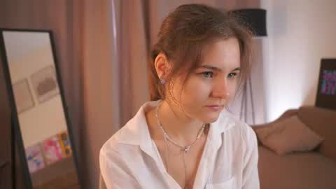 Snapshot of demetricekanady chatting on 07/03/26, 04:19 Hi my name is Sari nice to see you in my Room online show from 07/03/26, 04:19