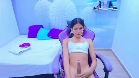 DEMI online show from 12/03/25, 05:44