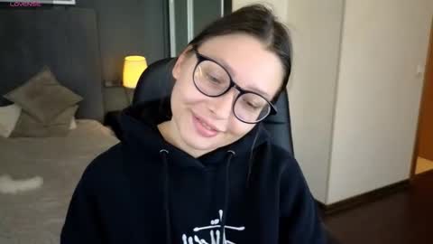 DEMI online show from 10/25/25, 05:59