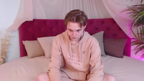 demianenglen online show from 12/18/25, 05:19