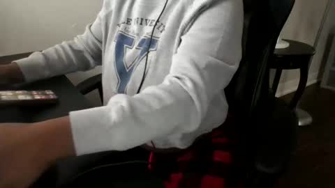 Snapshot of demichocolatekink chatting on 11/17/25, 03:07 Chocolatekink online show from 11/17/25, 03:07