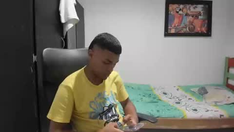 Snapshot of demol_latin chatting on 12/02/24, 11:29 MASTER DAV online show from 12/02/24, 11:29