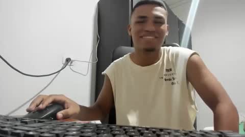 Snapshot of demol_latin chatting on 12/03/24, 02:16 MASTER DAV online show from 12/03/24, 02:16