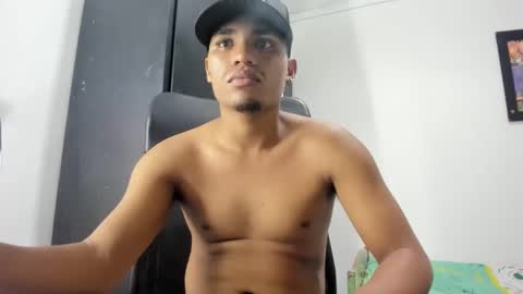 Snapshot of demol_latin chatting on 12/12/24, 04:26 MASTER DAV online show from 12/12/24, 04:26