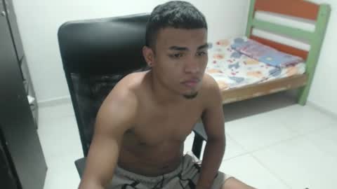 Snapshot of demol_latin chatting on 12/17/24, 09:05 MASTER DAV online show from 12/17/24, 09:05