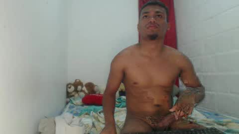 Snapshot of demol_latin chatting on 02/14/25, 04:04 MASTER DAV online show from 02/14/25, 04:04