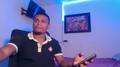 Snapshot of demol_latin chatting on 10/02/25, 07:10 MASTER DAV online show from 10/02/25, 07:10