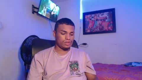 Snapshot of demol_latin chatting on 10/03/25, 07:11 MASTER DAV online show from 10/03/25, 07:11