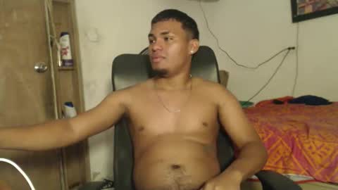 Snapshot of demol_latin chatting on 11/06/25, 05:36 MASTER DAV online show from 11/06/25, 05:36