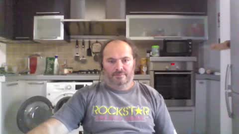 Snapshot of demon52 chatting on 11/18/25, 02:43 DEMON52 online show from 11/18/25, 02:43