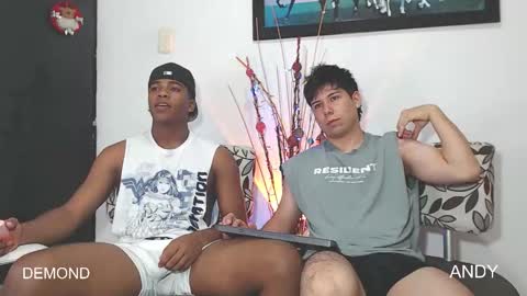 Snapshot of demond_333 chatting on 12/15/25, 03:33 DEMOND online show from 12/15/25, 03:33