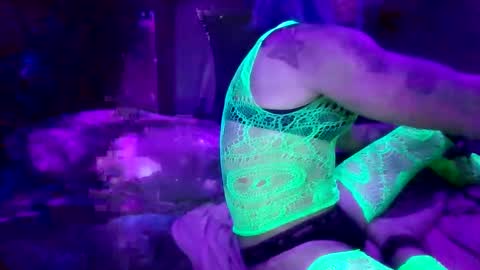 Demondelight666 online show from 12/22/25, 01:19