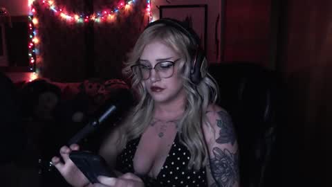 Demoness Mina online show from 01/07/26, 04:04