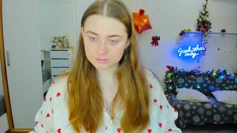 Snapshot of demure_soul chatting on 12/02/24, 02:31 Sophie online show from 12/02/24, 02:31