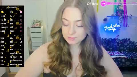 Snapshot of demure_soul chatting on 01/22/25, 01:00 Sophie online show from 01/22/25, 01:00