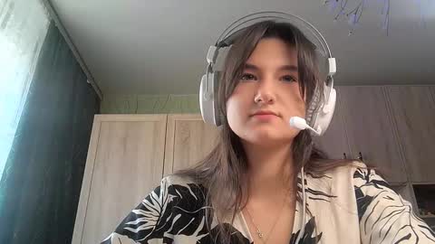 Snapshot of denaemalikowski chatting on 03/11/26, 12:44 Deni online show from 03/11/26, 12:44