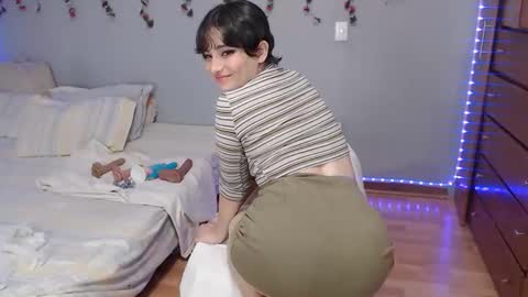 Snapshot of deni_bloom chatting on 12/20/24, 02:30 Denisse schedule Monday to Friday 1300-1900 mexican time Saturday-maybe it could be a surprise IDEPENDENT MODEL online show from 12/20/24, 02:30