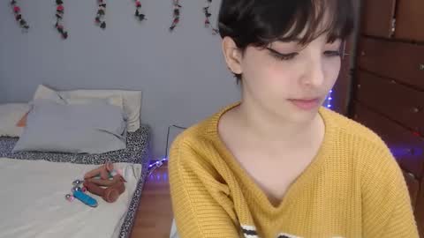 Snapshot of deni_bloom chatting on 12/27/24, 11:53 Denisse schedule Monday to Friday 1300-1900 mexican time Saturday-maybe it could be a surprise IDEPENDENT MODEL online show from 12/27/24, 11:53