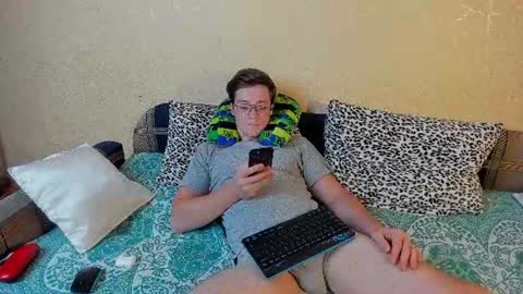 Snapshot of deni_boy99 chatting on 06/29/26, 08:09 Deni online show from 06/29/26, 08:09