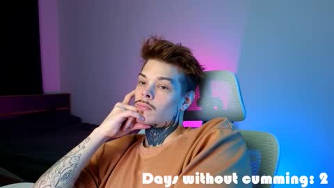 Snapshot of denis_here chatting on 03/19/26, 04:44 Denis online show from 03/19/26, 04:44