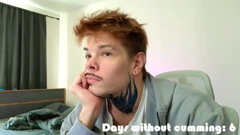 Snapshot of denis_here chatting on 03/24/26, 11:15 Denis online show from 03/24/26, 11:15