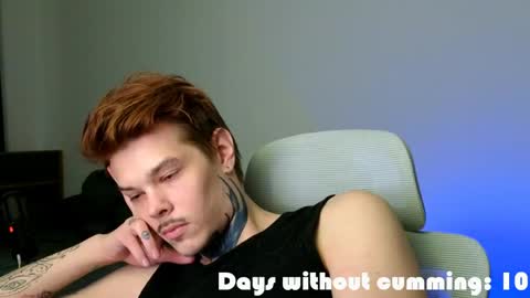 Snapshot of denis_here chatting on 04/15/26, 03:30 Denis online show from 04/15/26, 03:30