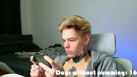 Snapshot of denis_here chatting on 05/09/26, 02:55 Denis online show from 05/09/26, 02:55