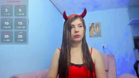 Laura online show from 06/12/26, 10:25