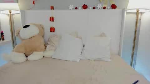 Snapshot of deniselolly chatting on 03/21/26, 08:19 Dennise online show from 03/21/26, 08:19